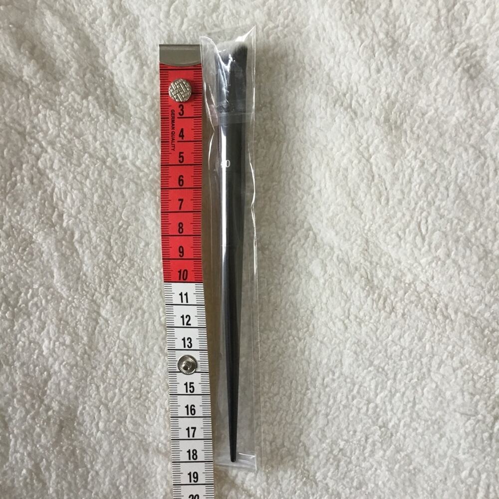 Kat Von D Lock-It Edge Concealer Black Brush - Picture 15 of 15